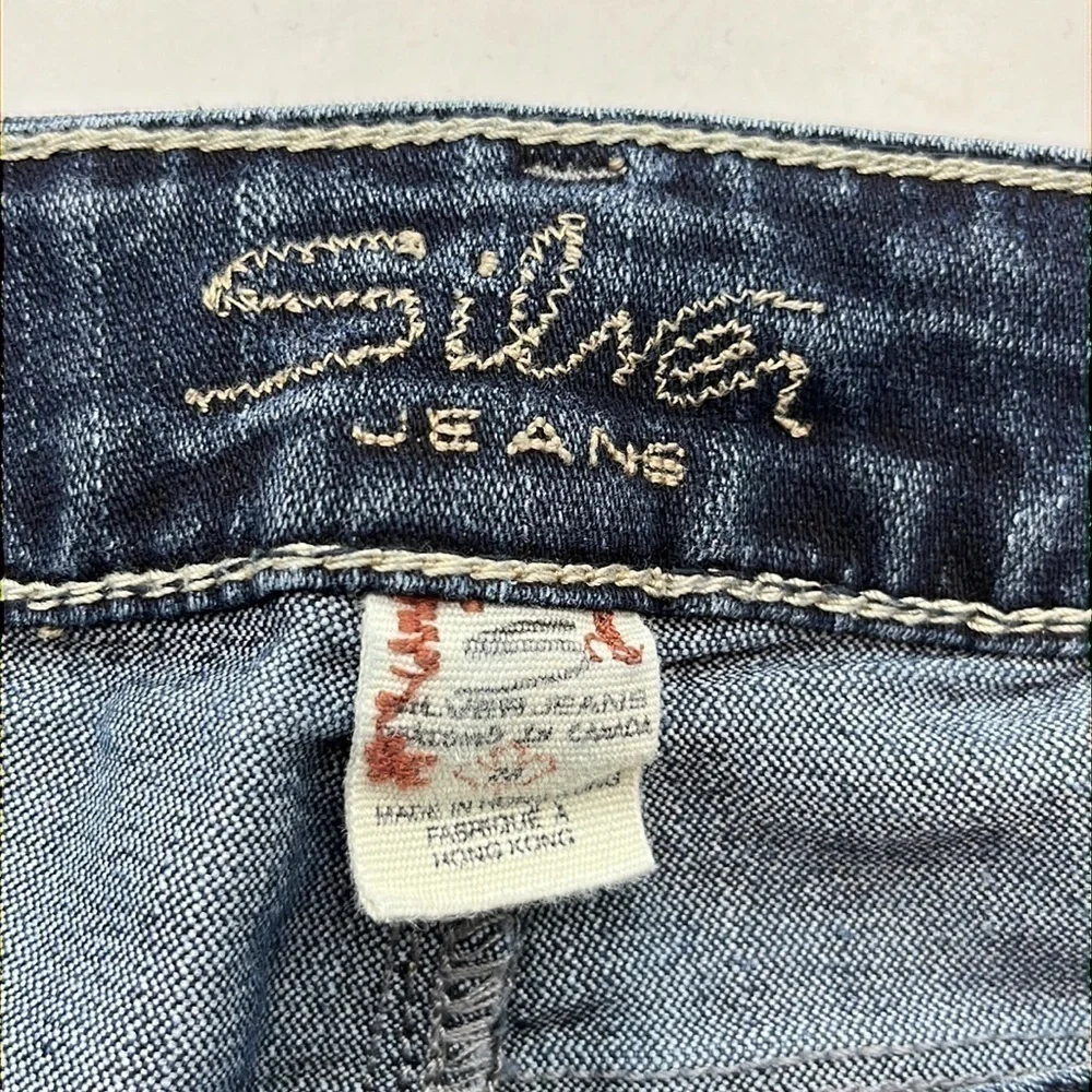 Silver Jeans Santorini Low Rise Crop Size 28